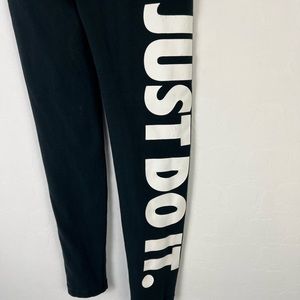 Nike Just Do It Black Leggings Size Small